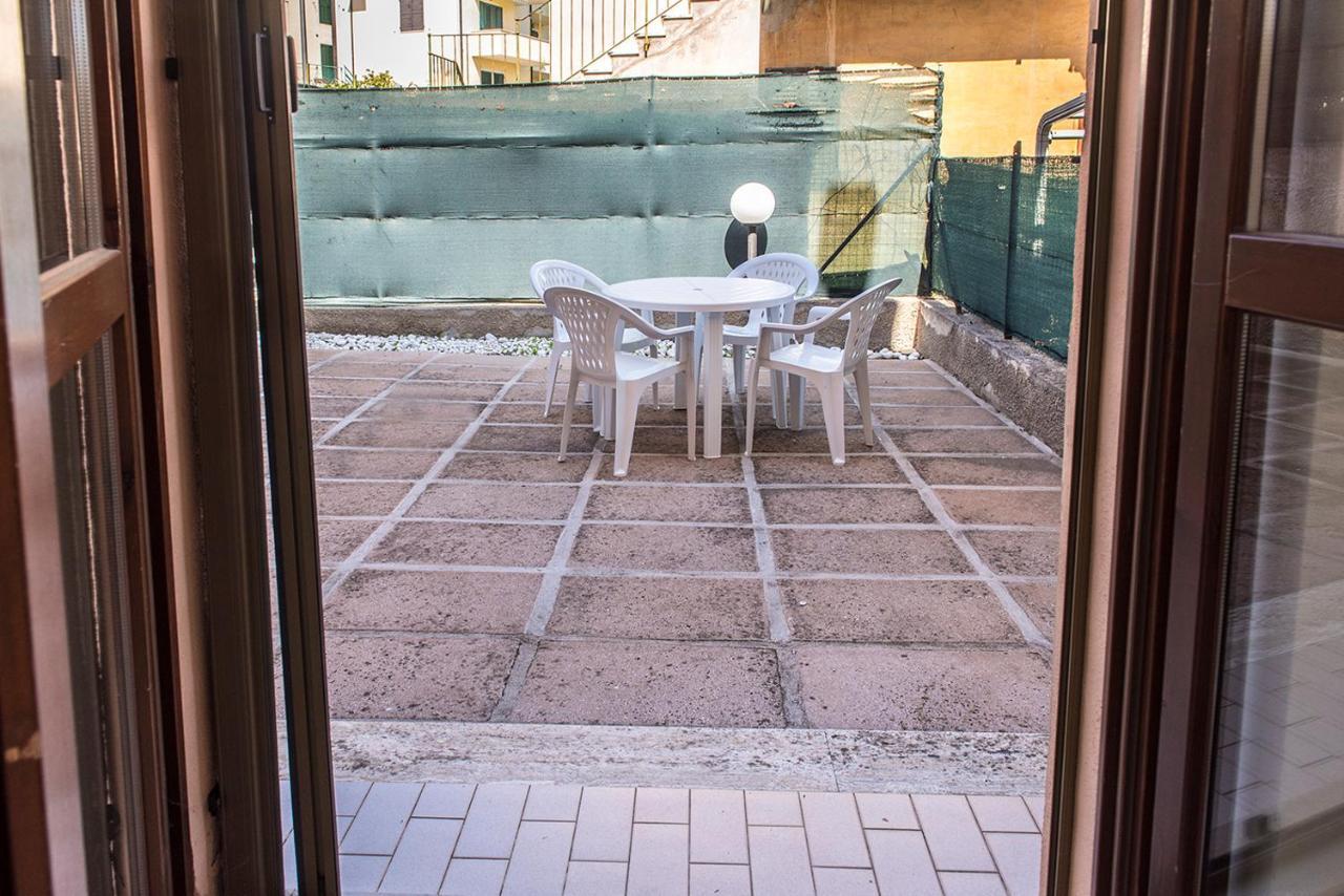 S130 - Sirolo, deliziosa villetta con terrazzo Esterno foto